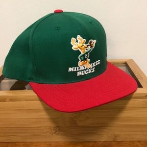 Mitchell & Ness SnapBack hat-Milwaukee Bucks Retro